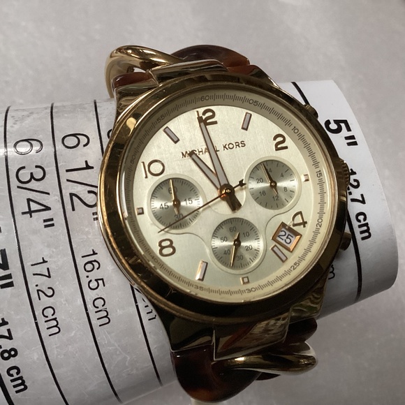 Michael Kors Women’s Runway Twist Chronograph Watch MK-4222 - Picture 6 of 16